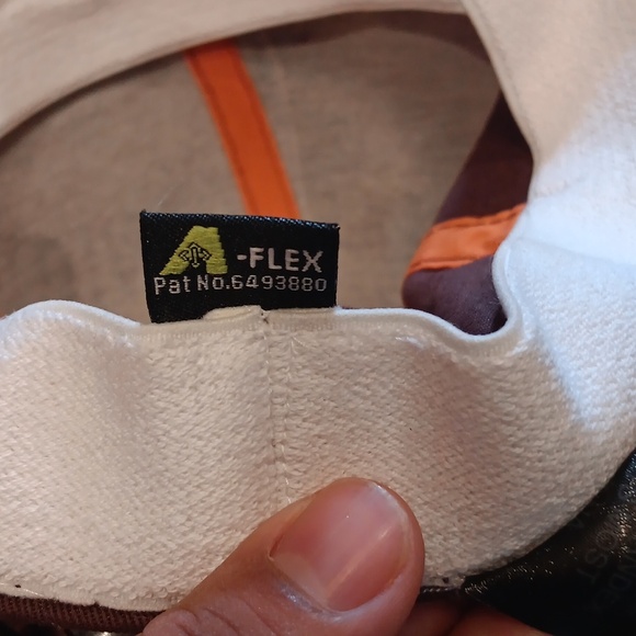 Super Mario A-flex cap - Picture 6 of 6